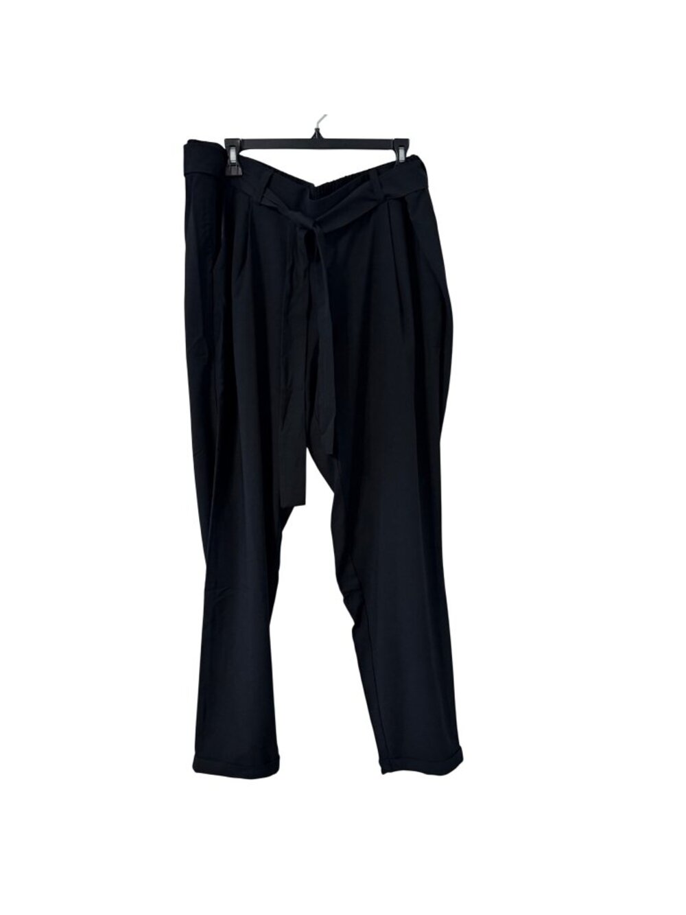 Studio By Torrid Black Tapered Crepe Pants With Tie Waist Size 2X Pants. NWT